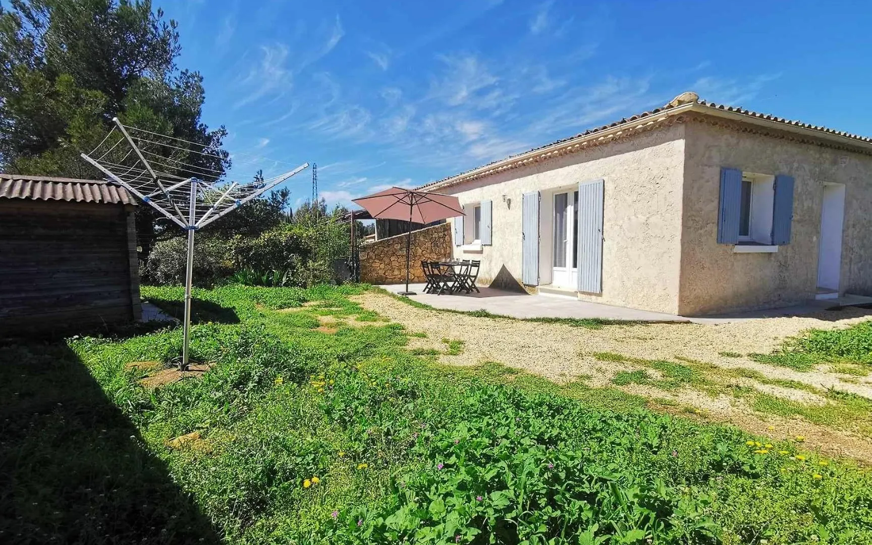Villa Maison O Volets Bleus Calme Jardin à Miramas Hébergement de vacances